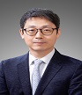 윤지웅 사진