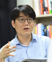 최준혁 사진