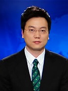 송욱 사진